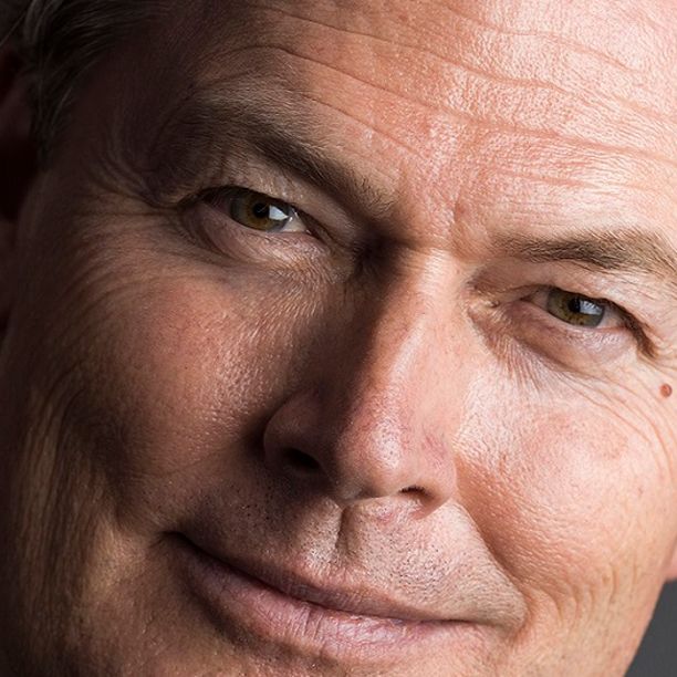 Gunter Pauli: “Hay que hacerlo bien, no menos mal”