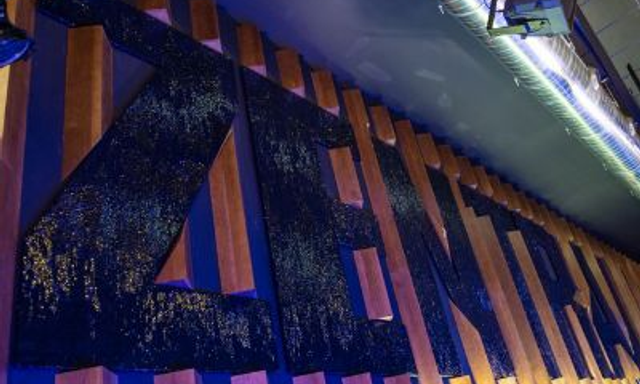 Zentral